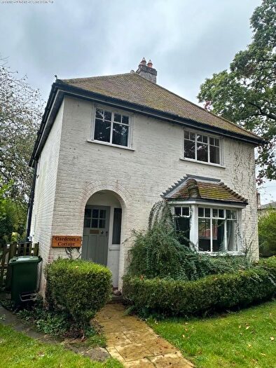 3 Bedroom Detached House To Rent In Lower Chilland Lane, Martyr Worthy, Winchester, SO21