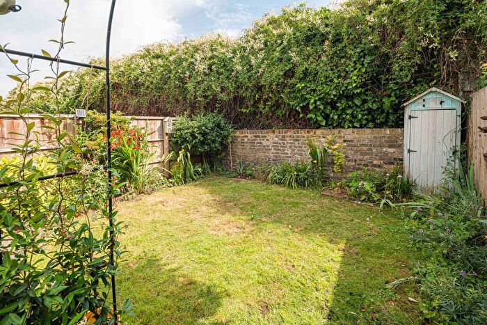 3 Bedroom Terraced House For Sale In Kenbury Street, London, SE5
