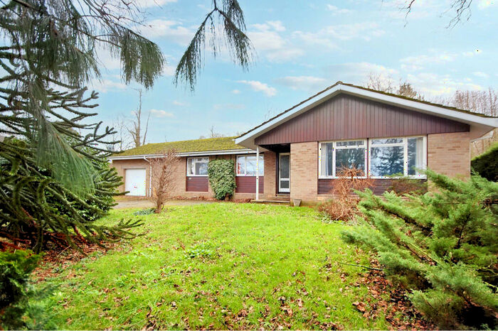 3 Bedroom Detached Bungalow For Sale In Crowtree Lane, Louth, LN11