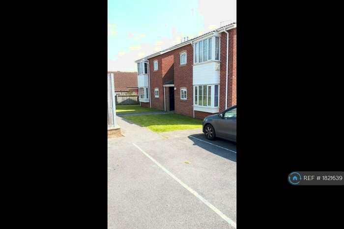 Studio To Rent In White Mead, Yeovil, BA21