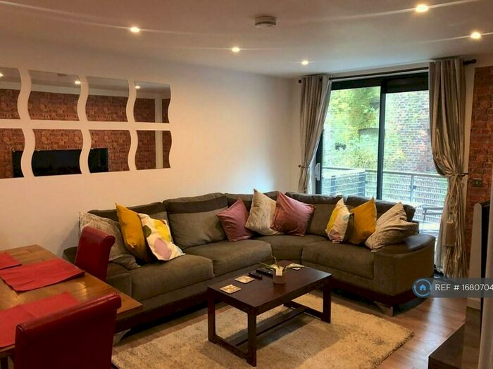 2 Bedroom Flat To Rent In Cornhill, Liverpool, L1