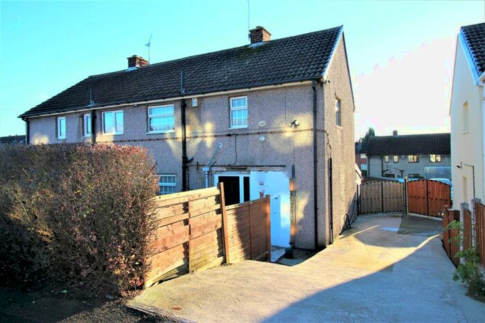3 Bedroom Semi-Detached House To Rent In Arcubus Avenue, Sheffield, S26