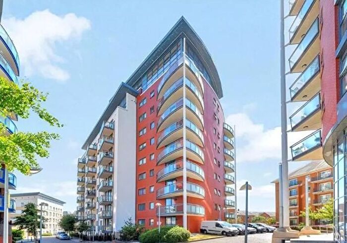 1 Bedroom Flat To Rent In Galaxy Building, Crews Street, Canary Wharf, Isle Of Dogs, London, E14