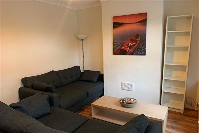 2 Bedroom Terraced House To Rent In Hawthorne Grove, Beeston, NG9