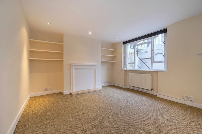 1 Bedroom Flat To Rent In Westmoreland Terrace, London SW1V