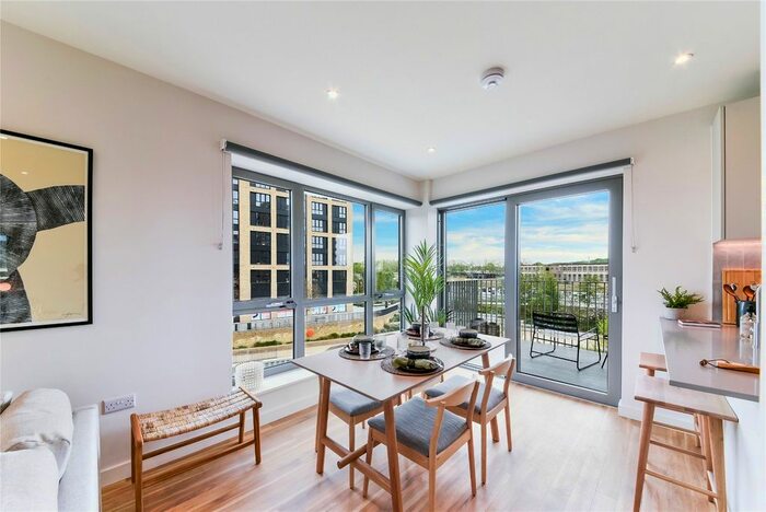 2 Bedroom Flat To Rent In Lyons Dock House, Oldfield Lane North, Greenford, UB6