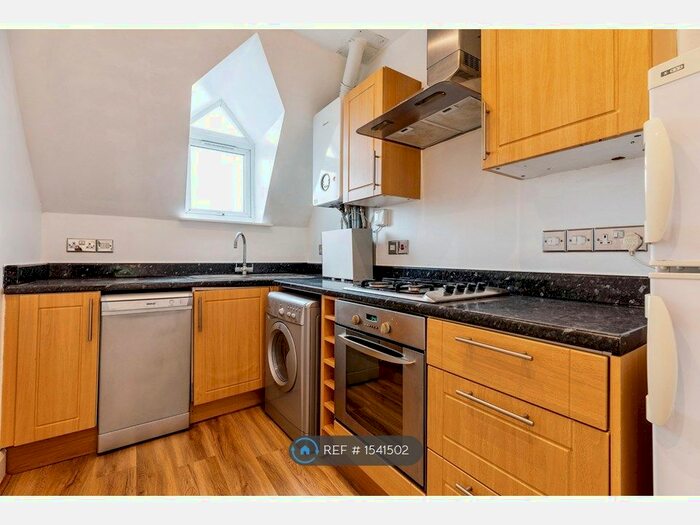1 Bedroom Flat To Rent In Alexandra Road, Wimbledon, SW19
