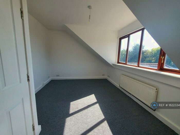 1 Bedroom Flat To Rent In Purewell, Christchurch, BH23