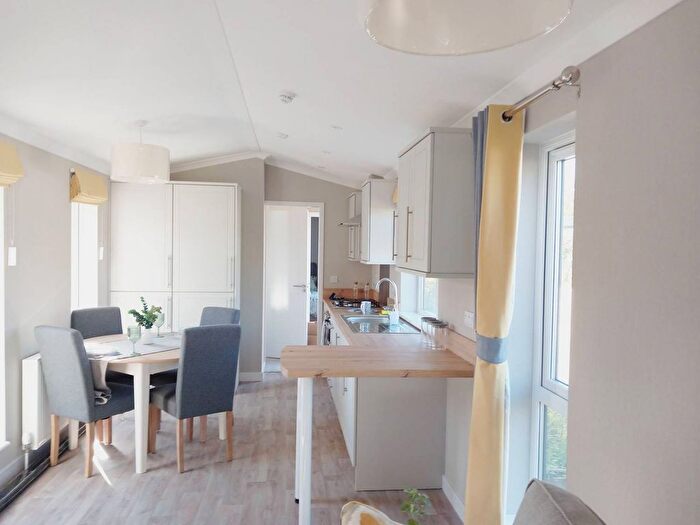 1 Bedroom Park Home For Sale In Old Rectory Mews, St. Columb, TR9