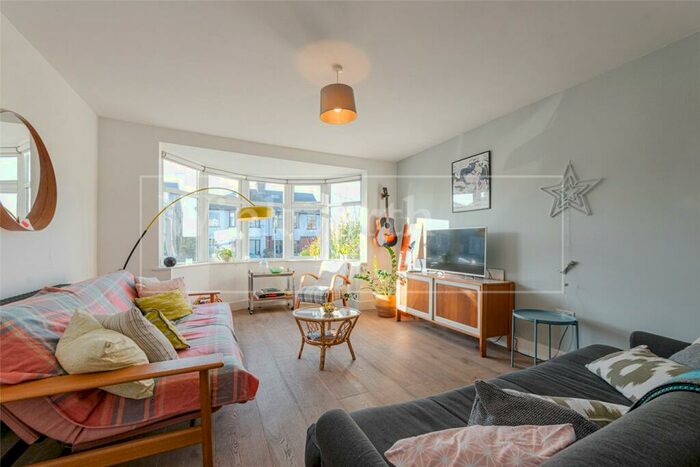 2 Bedroom Apartment To Rent In Wrottesley Road, London, NW10