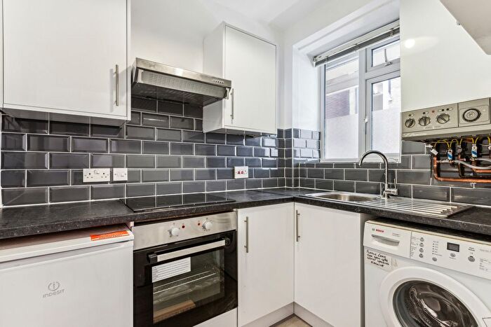 2 Bedroom Flat To Rent In Pentonville Road, Angel, N1