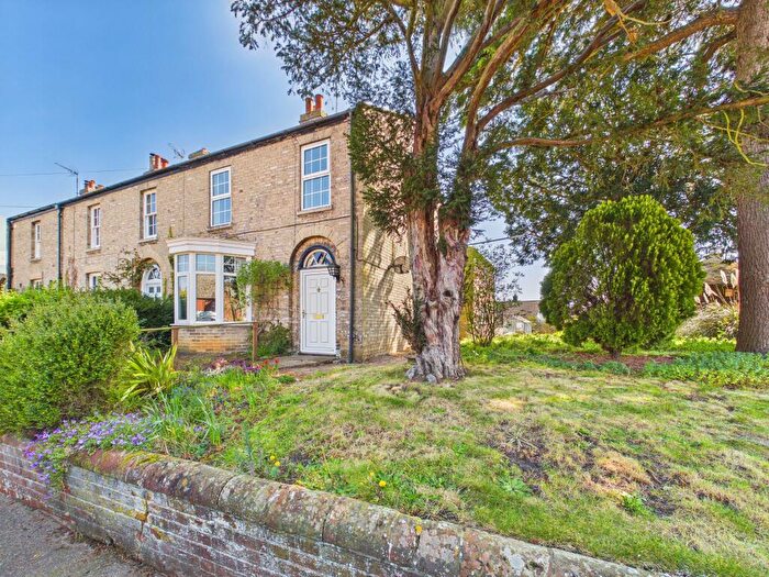 4 Bedroom End Of Terrace House For Sale In Wingfield Street, Suffolk, NR35
