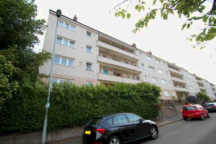 3 Bedroom Flat To Rent In Thornwood Road, Partick, G11