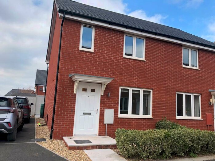 2 Bedroom House To Rent In Upper Barton, Cranbrook, EX5