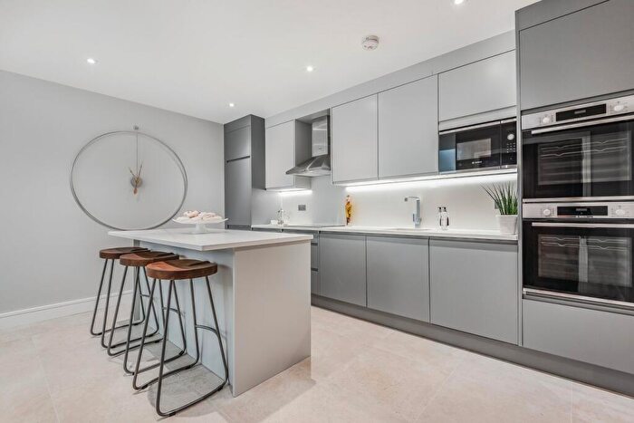 3 Bedroom Terraced House To Rent In Bute Mews, Hampstead Garden Suburb, NW11