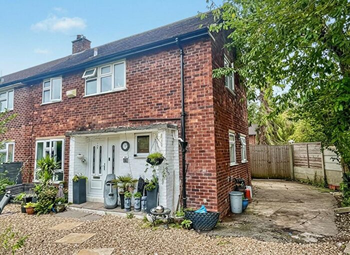 3 Bedroom Semi-detached House For Sale In Keswick Road, Timperley, Altrincham, WA15