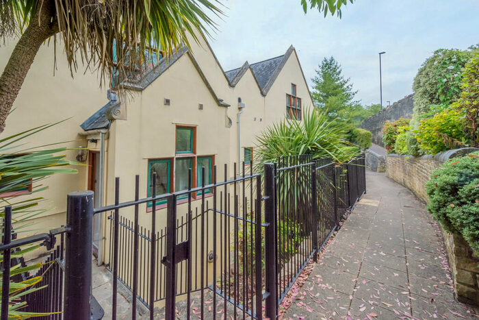 2 Bedroom Apartment To Rent In Wells Road, Bath, BA2