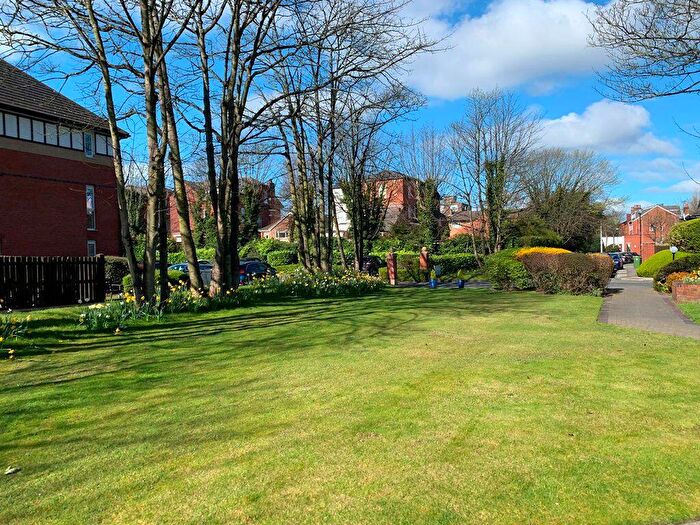 1 Bedroom Flat For Sale In Chase Close, Southport, PR8