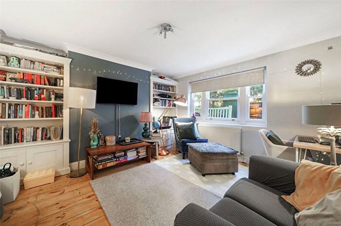 2 Bedroom Flat For Sale In Gaisford Street, London, NW5