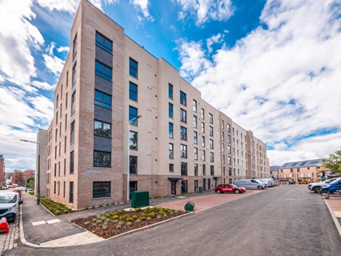 2 Bedroom Flat To Rent In Kilpatrick Grove, Edinburgh, EH6