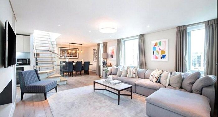 4 Bedroom Flat To Rent In Merchant Square East, Paddington And Bayswater, London, W2