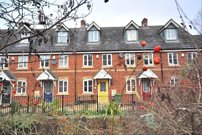3 Bedroom Terraced House To Rent In Little Mill Court, Stroud, Gloucestershire, GL5