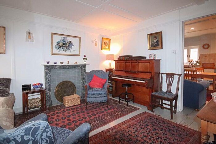 3 Bedroom Terraced House For Sale In Eastry, CT13