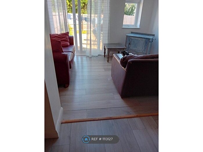 4 Bedroom Semi-Detached House To Rent In Pen Park Road, Bristol, BS10
