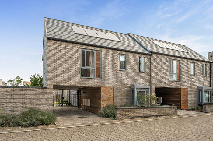 3 Bedroom Semi-Detached House For Sale In Kinsman Way, Trumpington, South Trumpington, Cambridgeshire, CB2