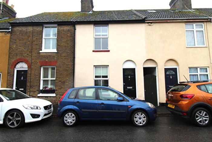 2 Bedroom Terraced House To Rent In Cyprus Road, Faversham, ME13