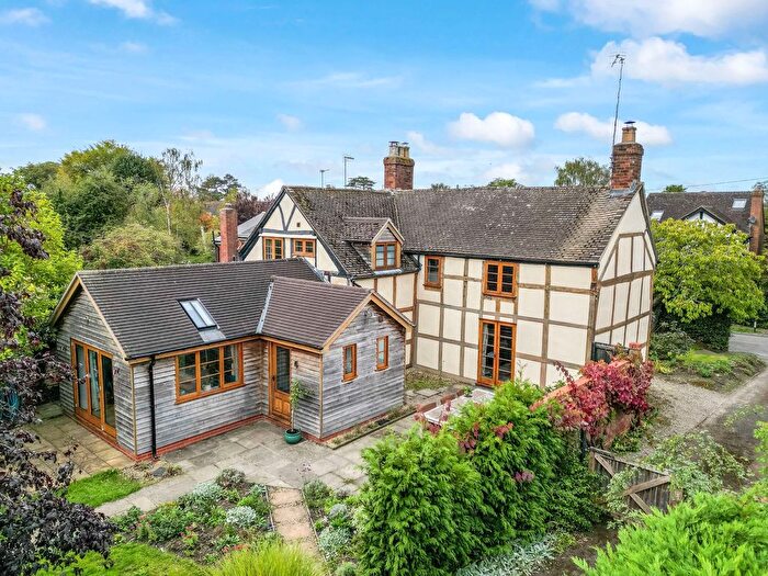 4 Bedroom Detached House For Sale In Peopleton, Pershore, WR10