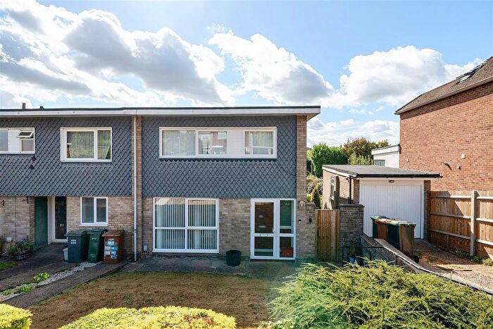 3 Bedroom Property For Sale In Sycamore Road, Croxley Green, Rickmansworth, WD3