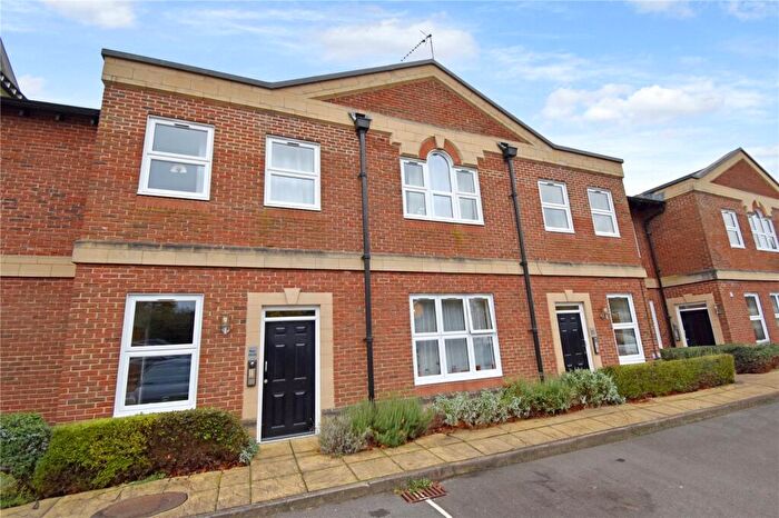 1 Bedroom Apartment To Rent In Clerewater Place, Thatcham, Berkshire, RG19