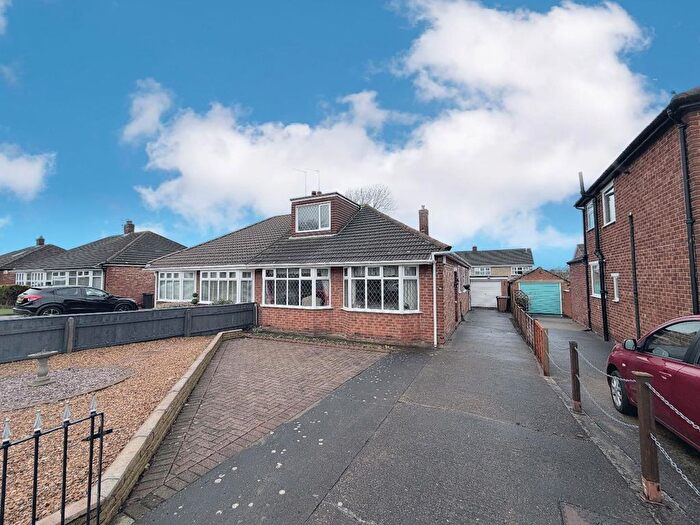 3 Bedroom Semi Detached Bungalow For Sale In Malvern Drive, Middlesbrough, TS5