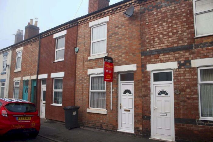 2 Bedroom House To Rent In Goodman Street, Staffs, DE14