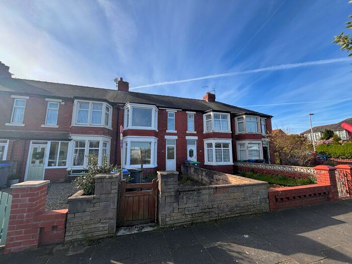 3 Bedroom Semi-Detached House To Rent In Highfield Road, Blackpool, FY4