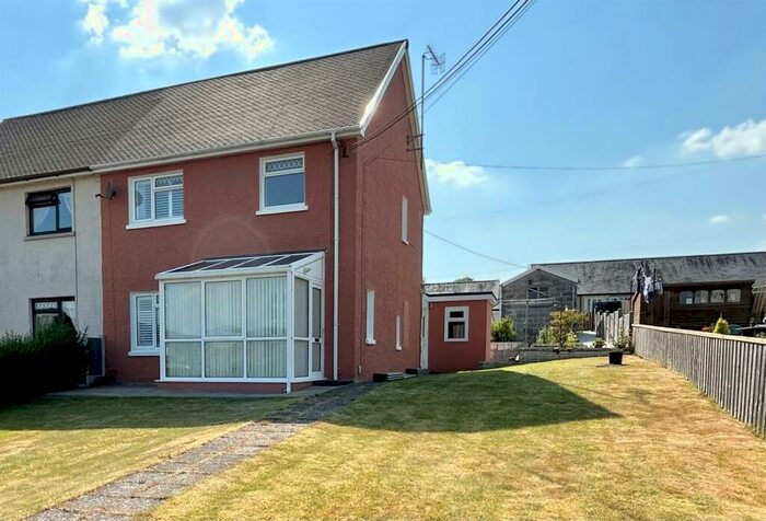 3 Bedroom House For Sale In Bro Teify, Alltyblacca, Llanybydder, SA40