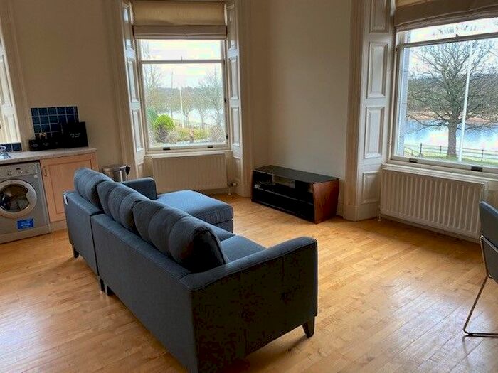 2 Bedroom Flat To Rent In Riverside Manor, City Centre, Aberdeen, AB10