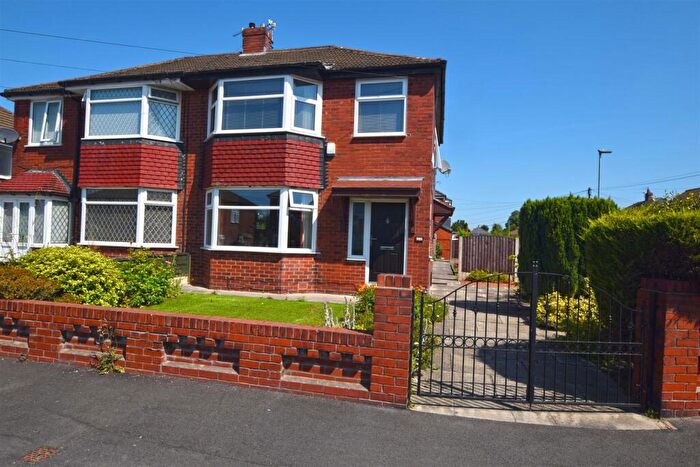 3 Bedroom Semi Detached House For Sale In West Ave, New Moston, M40