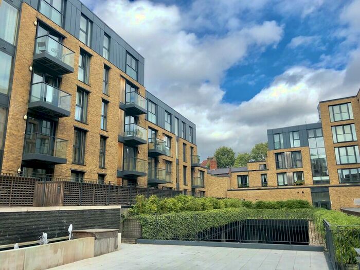 Apartment To Rent In Southside, St Johns Walk, City Centre, B5