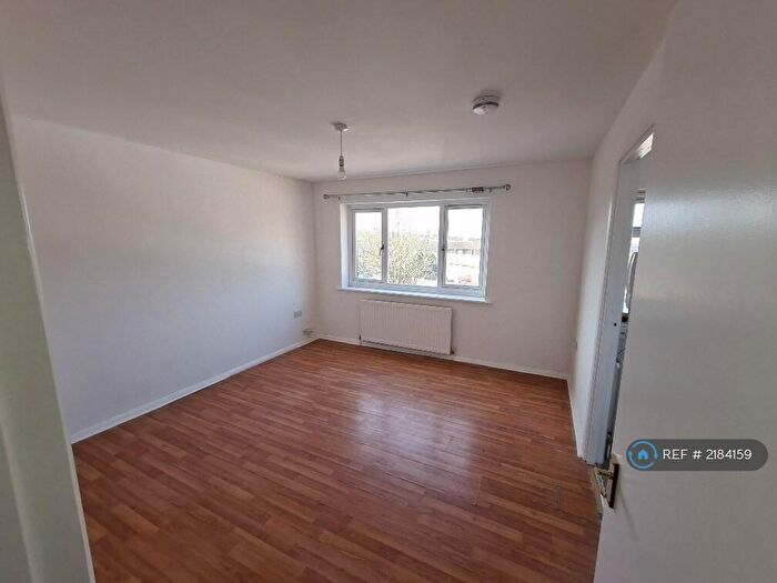 1 Bedroom Flat To Rent In St. James Way, Sidcup, DA14