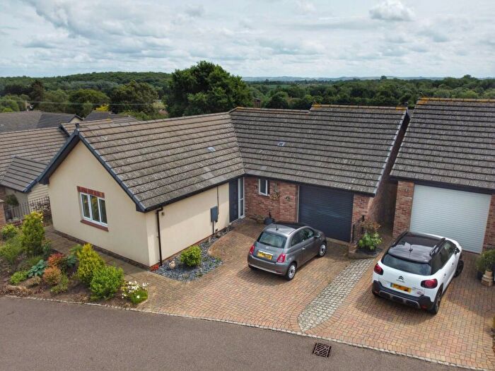2 Bedroom Bungalow For Sale In Badger Hill Close, Maulden, Bedfordshire, MK45