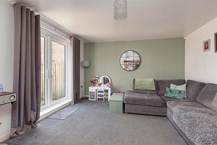2 Bedroom Flat For Sale In Lancaster Road, Carnforth, LA5