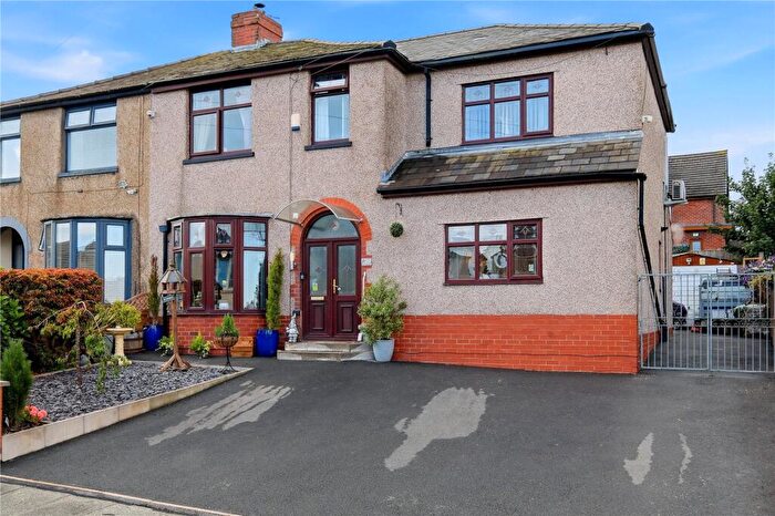 5 Bedroom Semi-Detached House For Sale In Brantwood Avenue, Blackburn, Lancashire, BB1