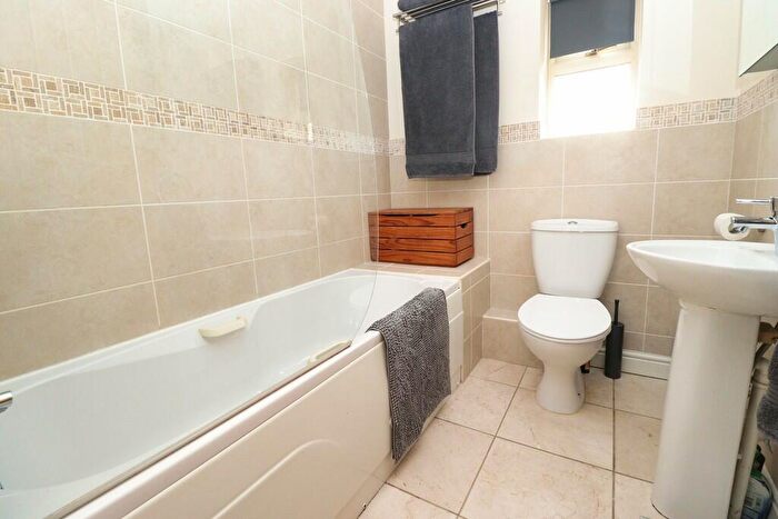 2 Bedroom Semi-Detached House For Sale In Hodson Close, Skellingthorpe, LN6