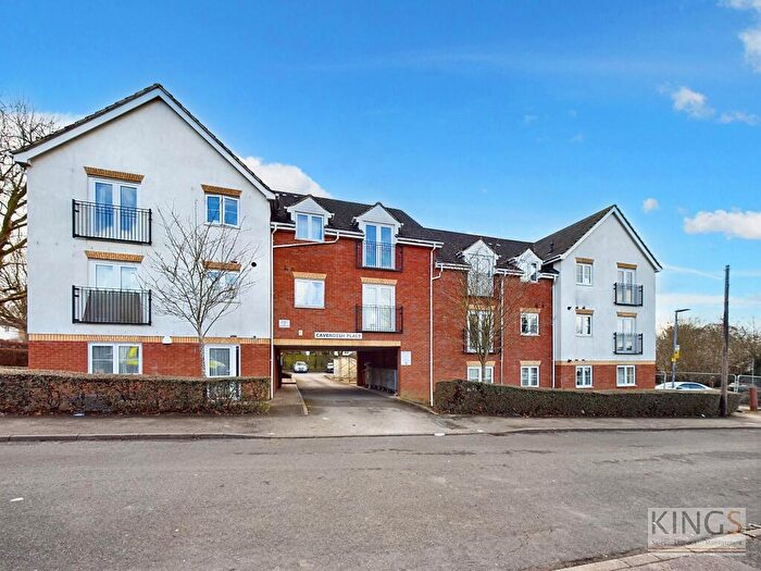 2 Bedroom Apartment For Sale In Aldykes, Hatfield, AL10