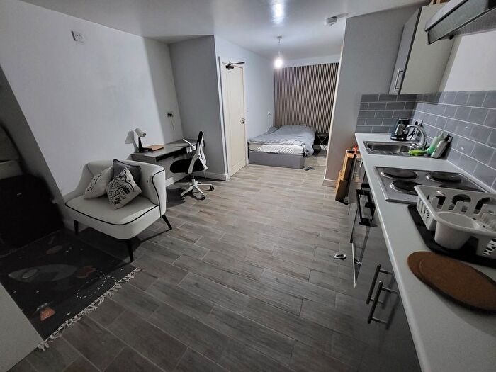1 Bedroom Studio To Rent In Pershore Road, Birmingham, B30