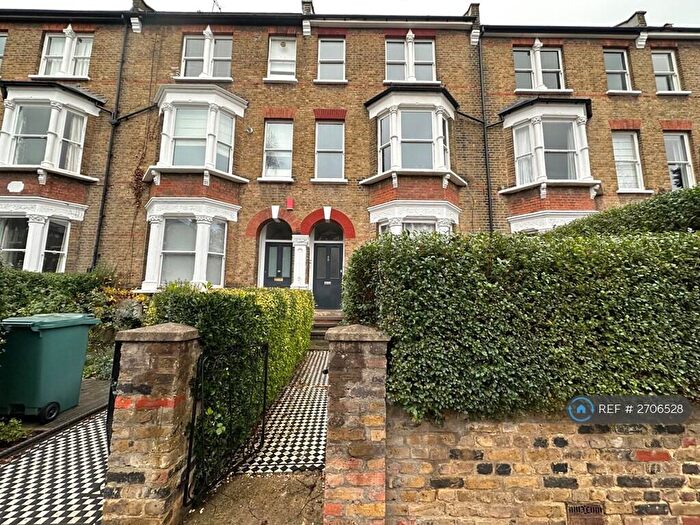 1 Bedroom Flat To Rent In Georges Avenue, London, N7