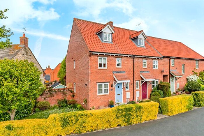 3 Bedroom Town House For Sale In Loddington Way, Mawsley, Kettering, NN14