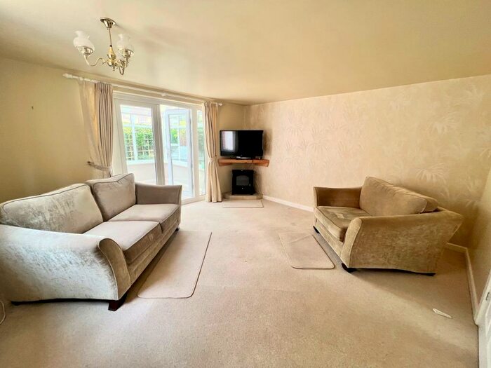 2 Bedroom Duplex To Rent In The Borough, Downton, Salisbury, SP5